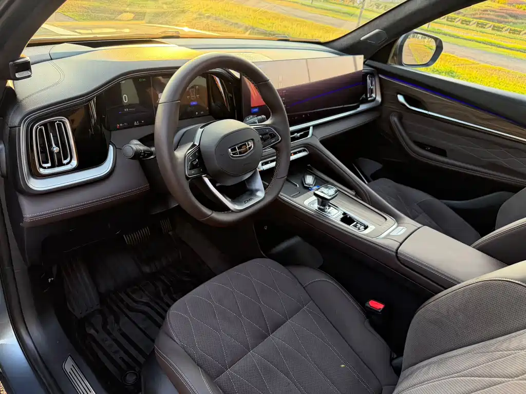 Geely Xingyue L Oriental Brilliance 2.0TD Auto Moon Gaze Edition, фото 6