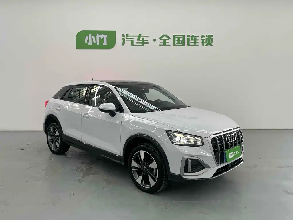 AUDI  Q2L