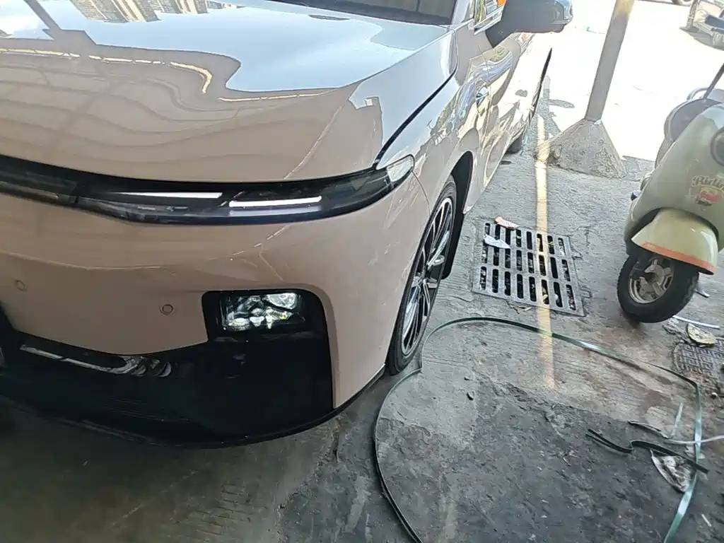 Leapmotor Leapmotor B01 — миниатюра 24