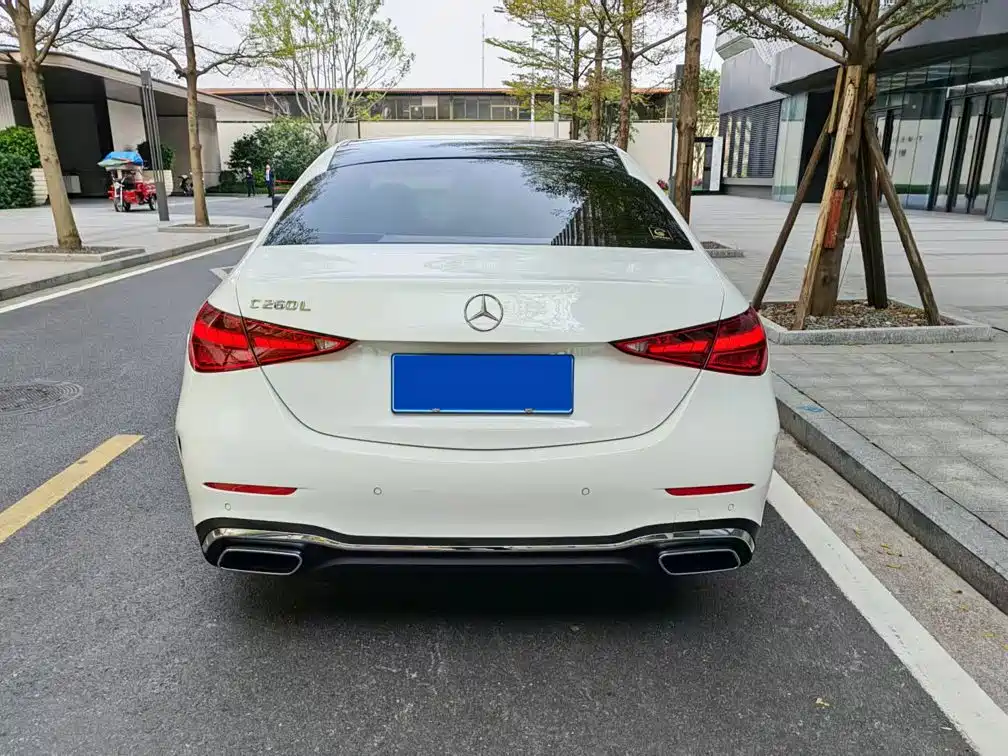 Mercedes-Benz C-Class — миниатюра 9