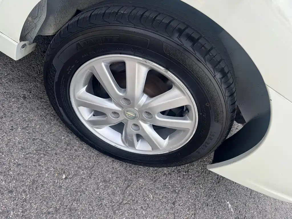 Nissan Sylphy — миниатюра 9