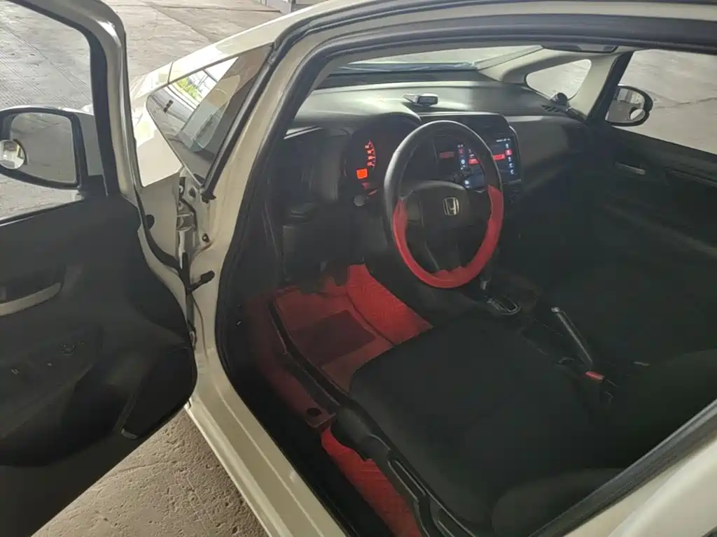Honda Fit — миниатюра 19