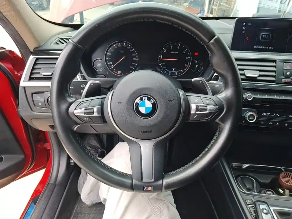 BMW 3 Series — миниатюра 11