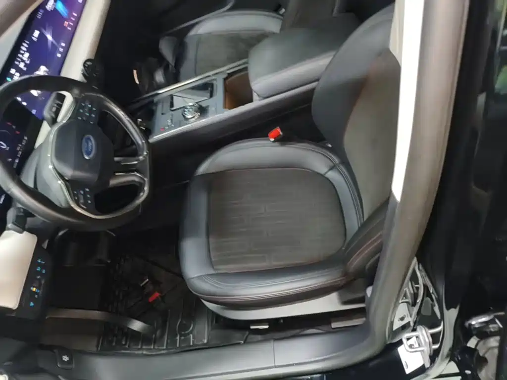 Ford Mondeo — миниатюра 15
