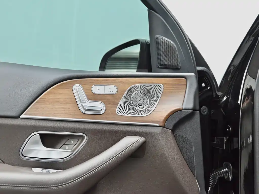 Mercedes-Benz GLE New Energy — миниатюра 20