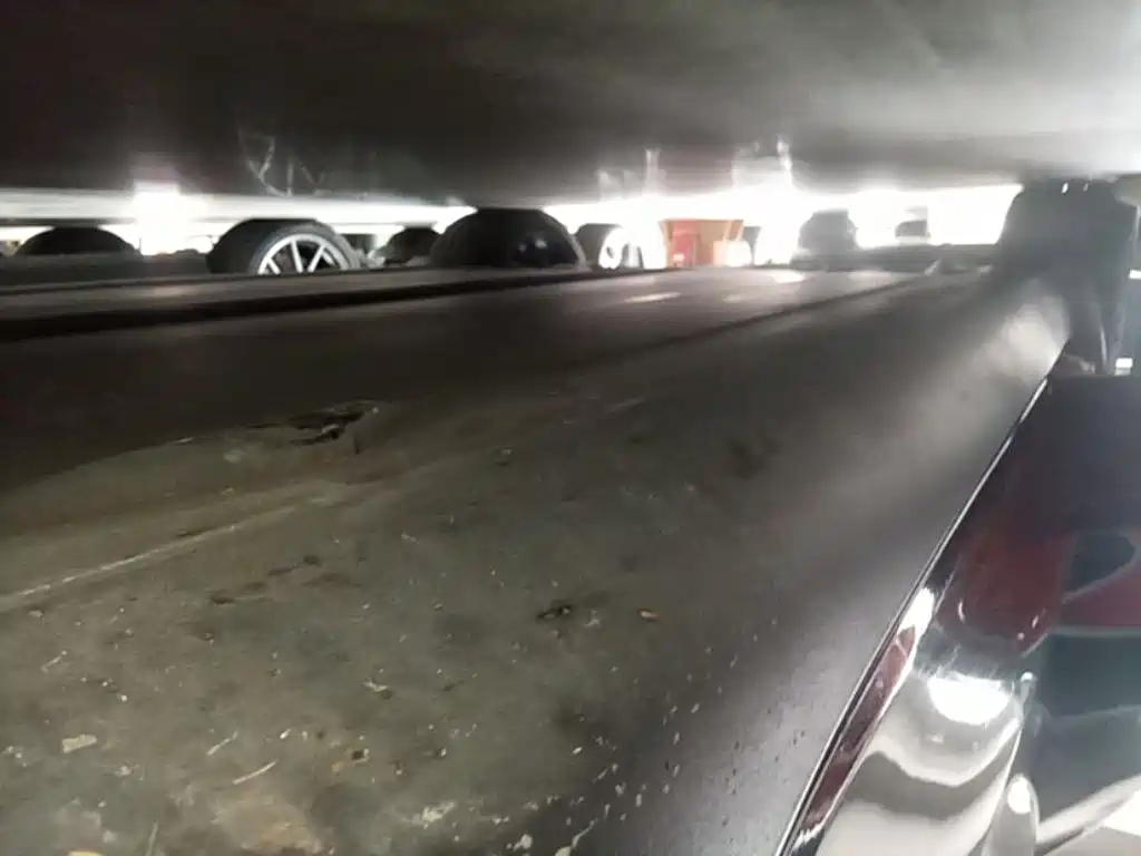 Tesla Model Y — миниатюра 21