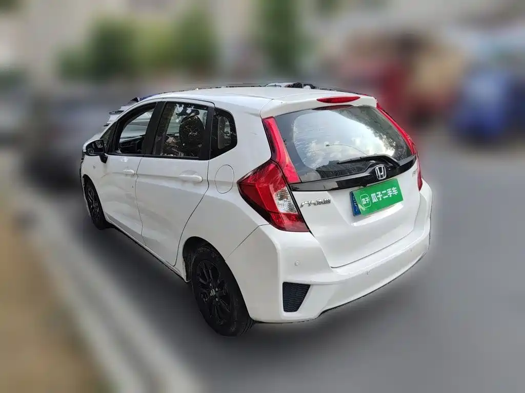 Honda Fit — миниатюра 6