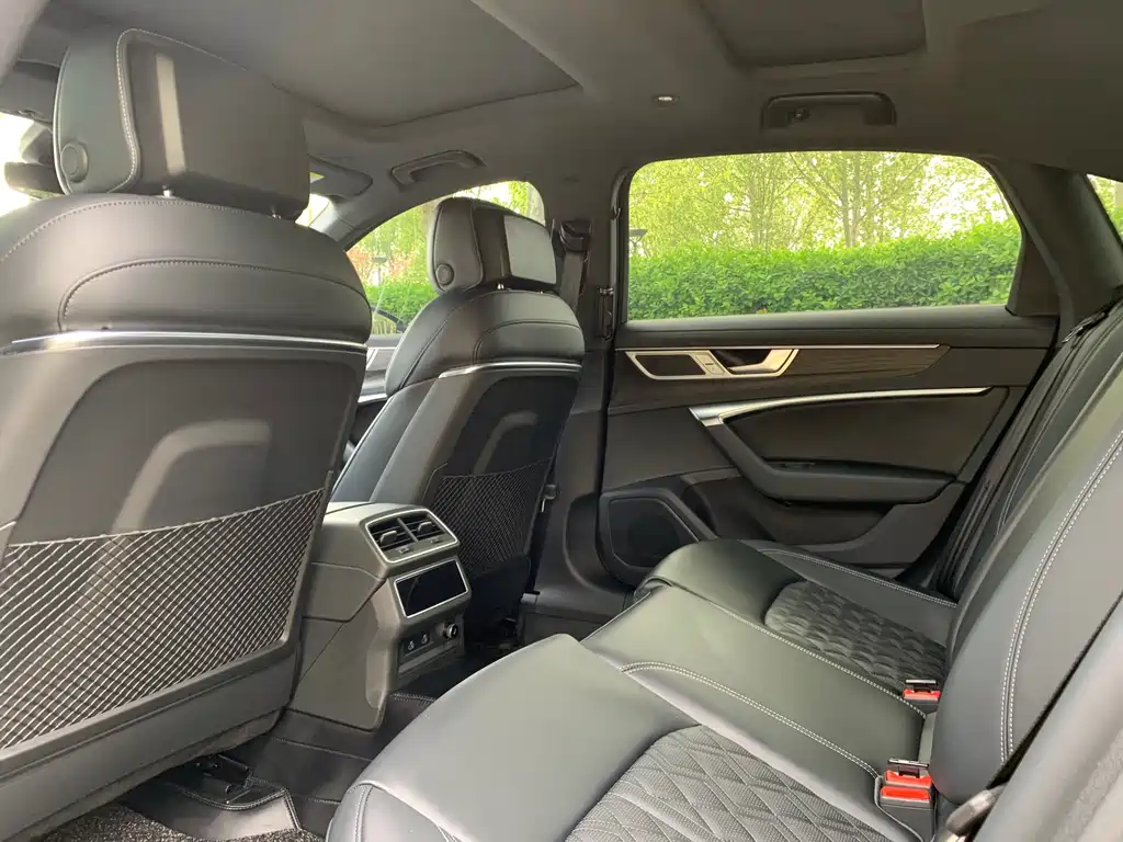 Audi A6L 2025 45 TFSI quattro