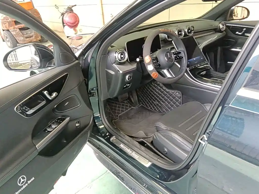 Mercedes-Benz C-Class — миниатюра 16