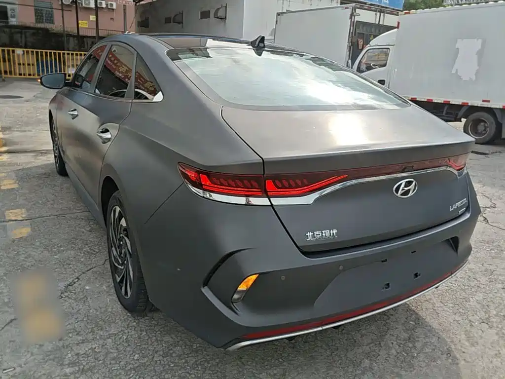 Hyundai Fista EV — миниатюра 23
