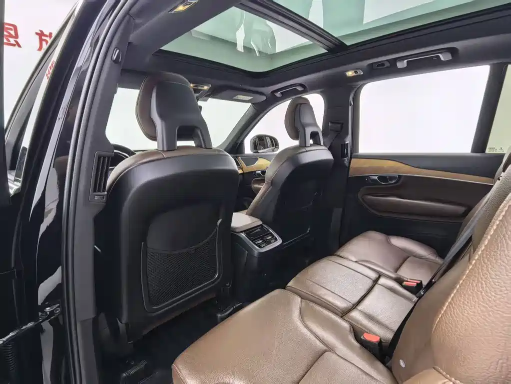 Volvo XC90 — миниатюра 14