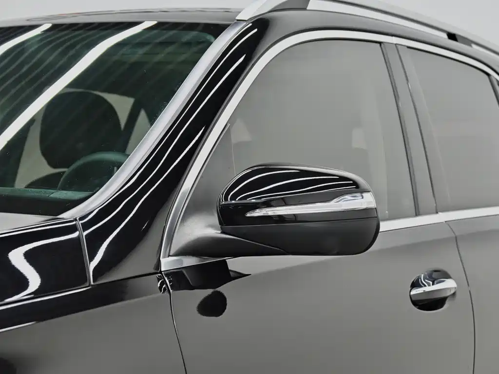 Mercedes-Benz GLE New Energy — миниатюра 26