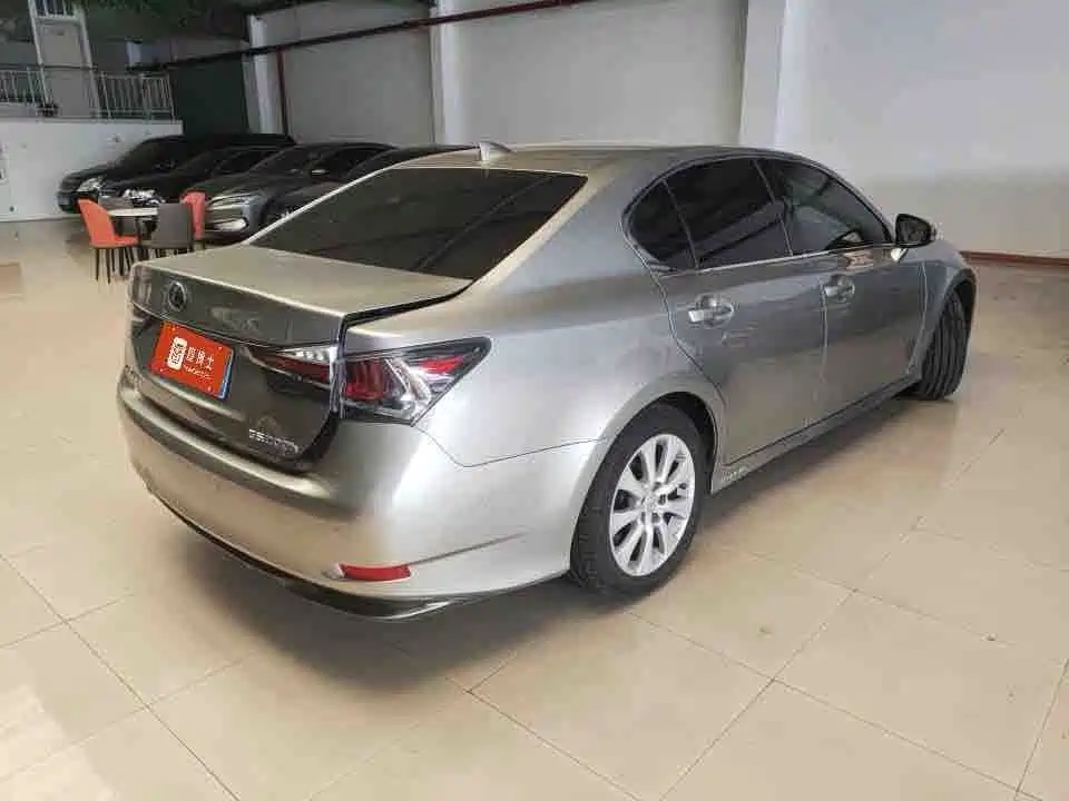 Lexus GS — миниатюра 2