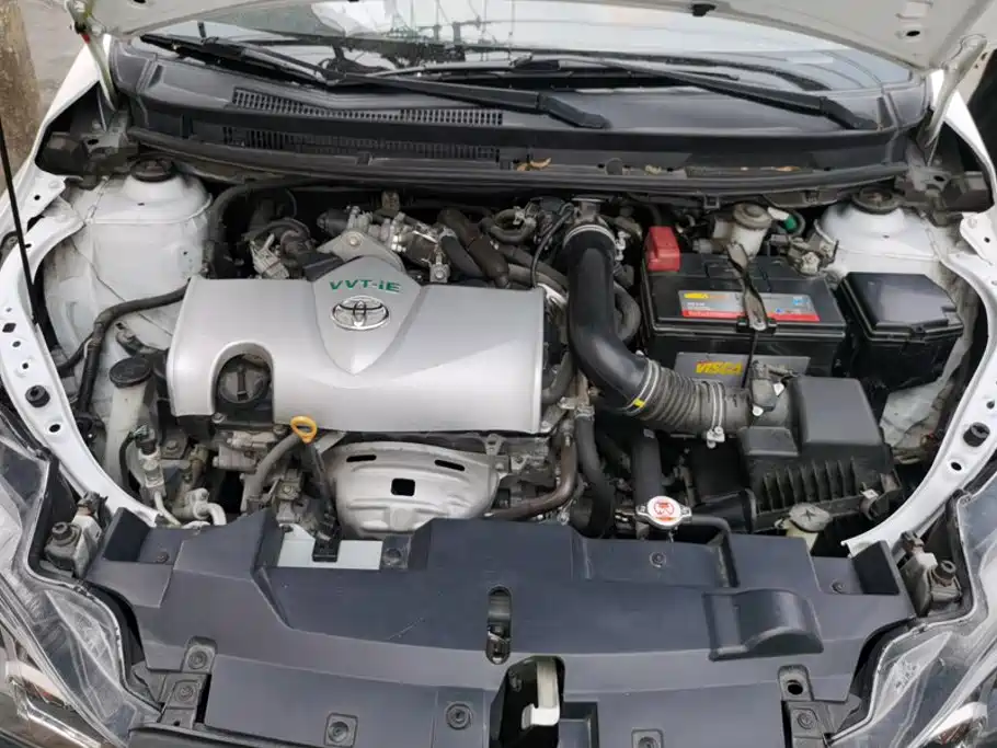 Toyota Yaris L — миниатюра 10