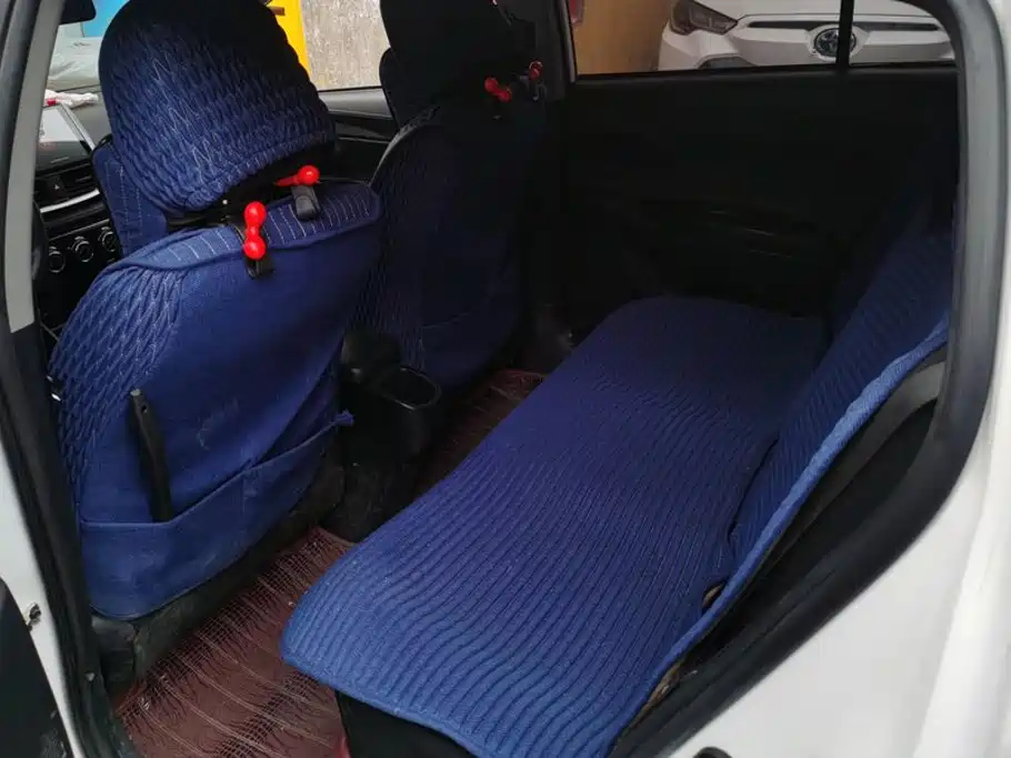 Toyota Yaris L — миниатюра 11