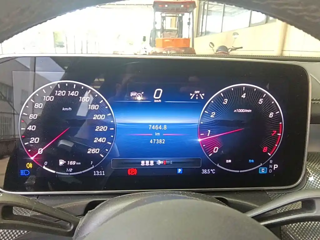 Mercedes-Benz C-Class — миниатюра 12