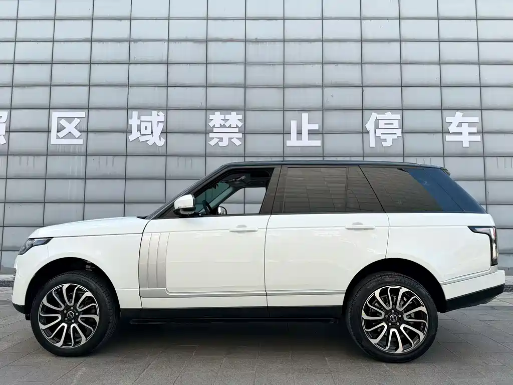 Land Rover Range Rover — миниатюра 4