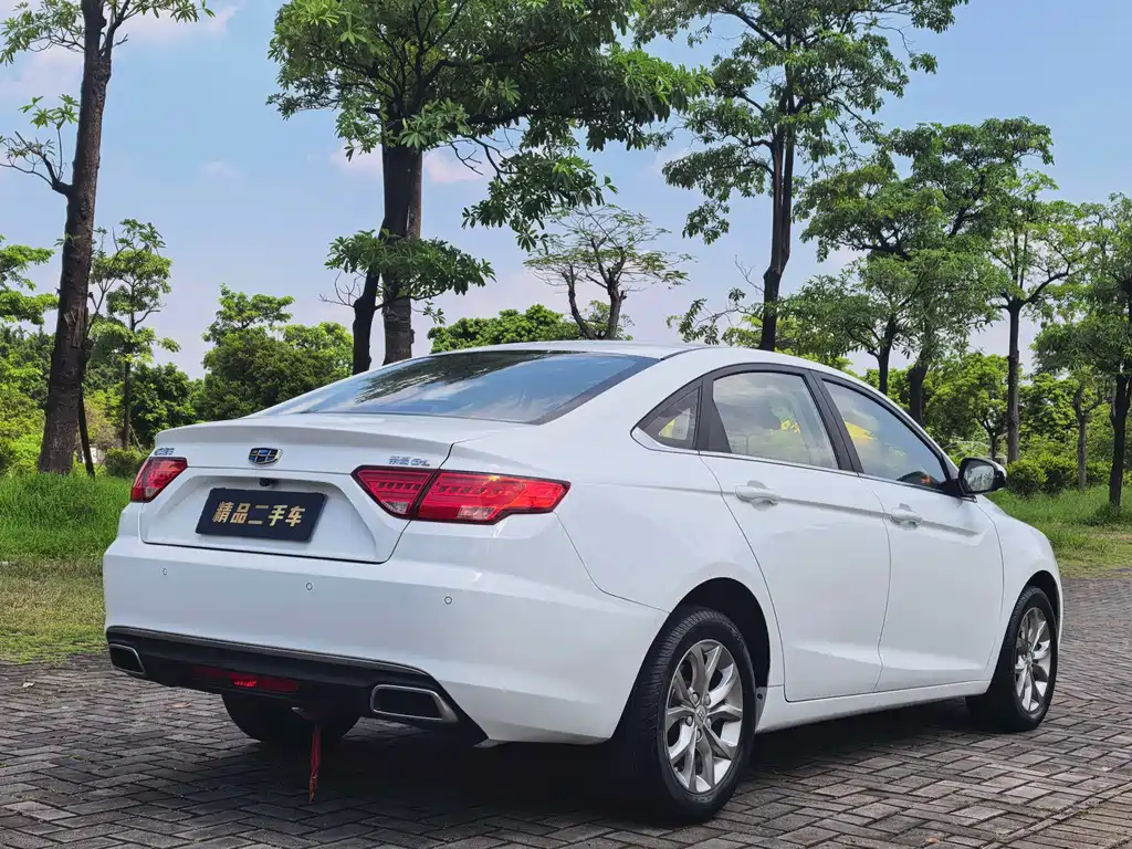 Geely Emgrand GL — миниатюра 4