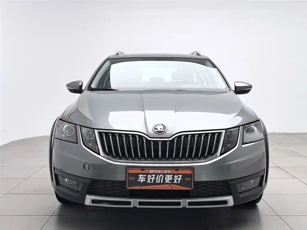 Skoda Octavia 2018 TSI230 DSG Luxury