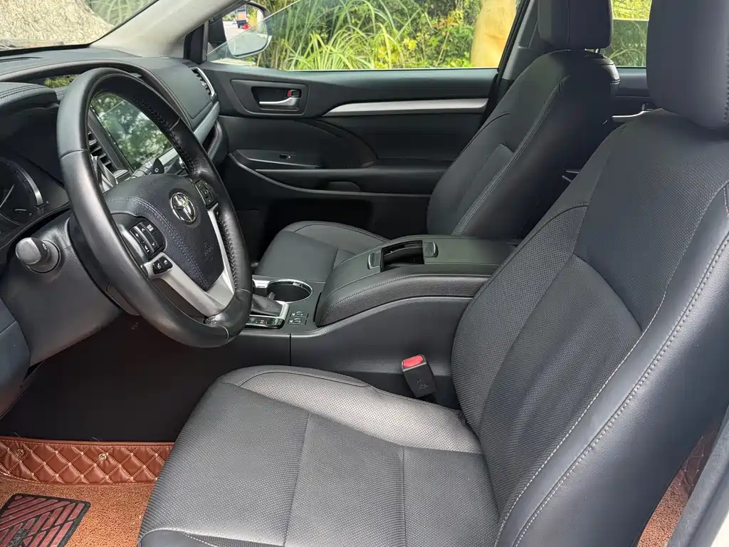 Toyota Highlander — миниатюра 8