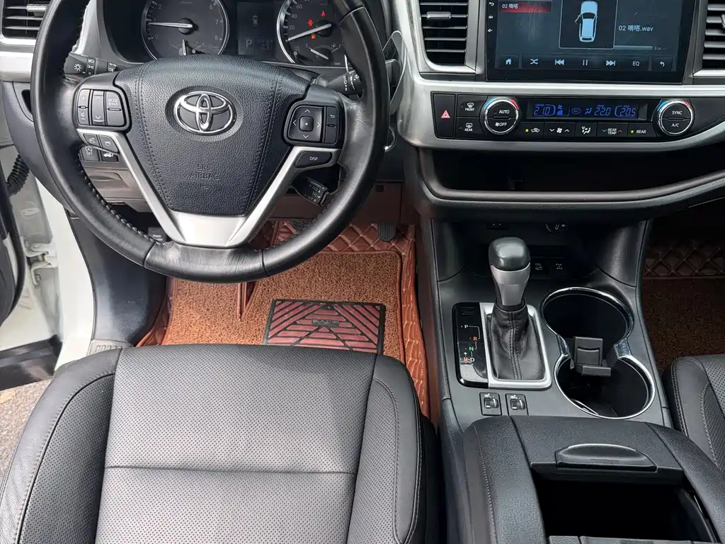 Toyota Highlander — миниатюра 9