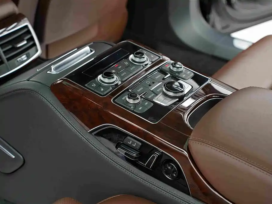 Audi A8 — миниатюра 15