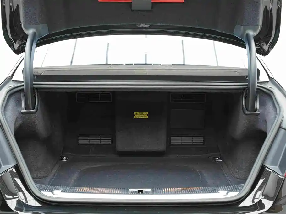 Audi A8 — миниатюра 37