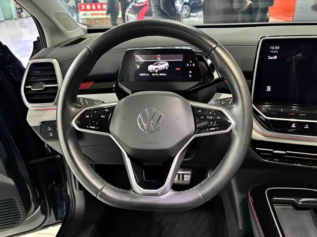 VOLKSWAGEN ID.6 CROZZ