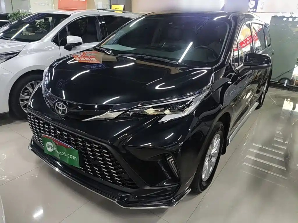 Toyota Granvia — миниатюра 2
