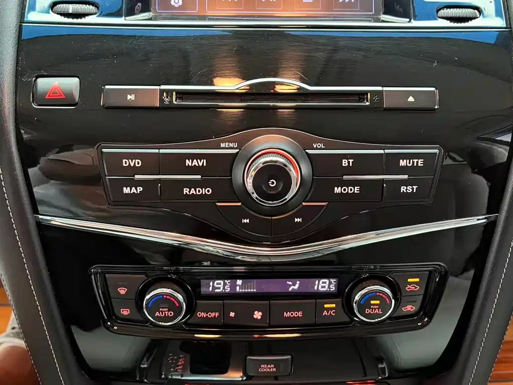 Nissan Patrol 4.0L Elite Type, фото 9
