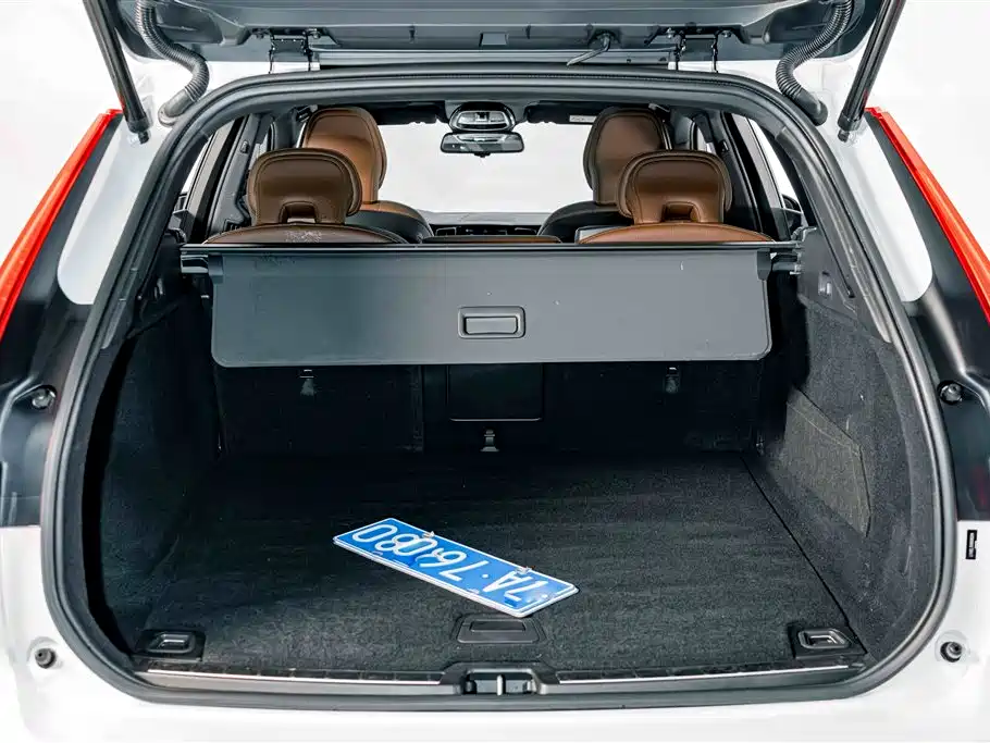 Volvo XC60 — миниатюра 22