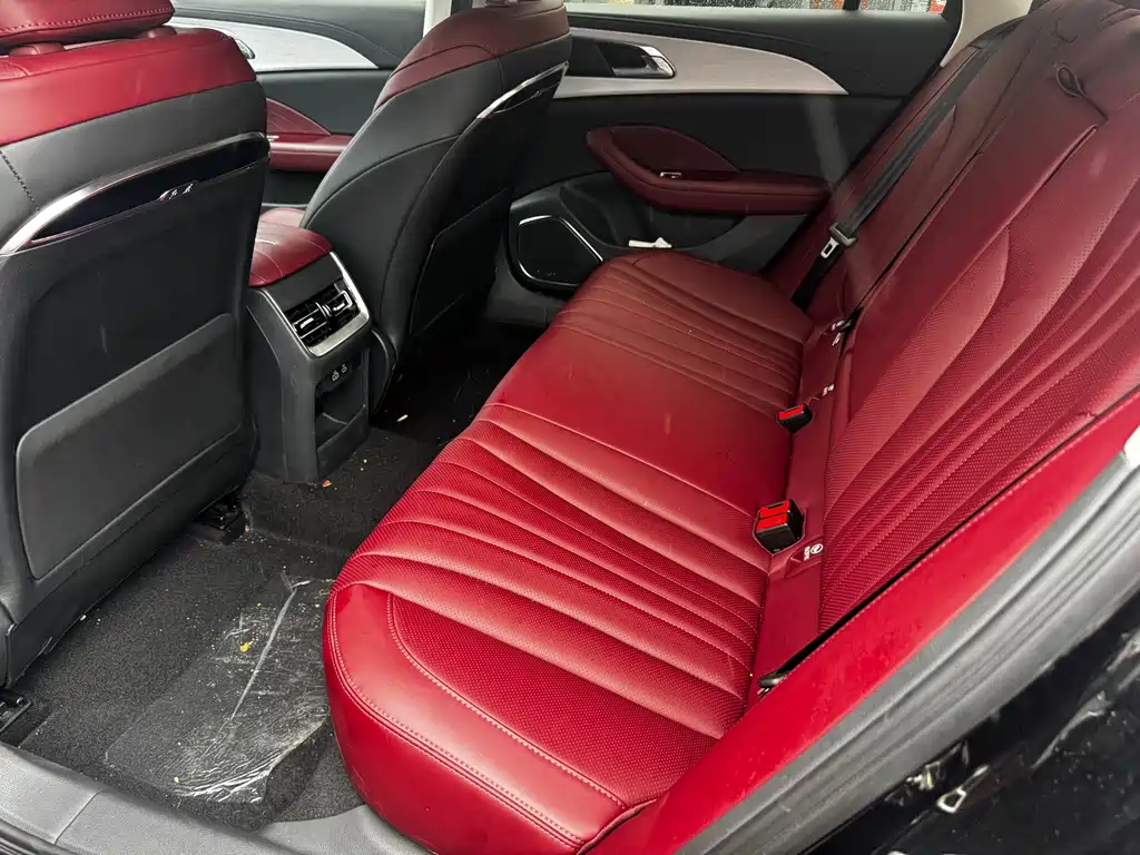 Hongqi Hongqi H5 — миниатюра 8