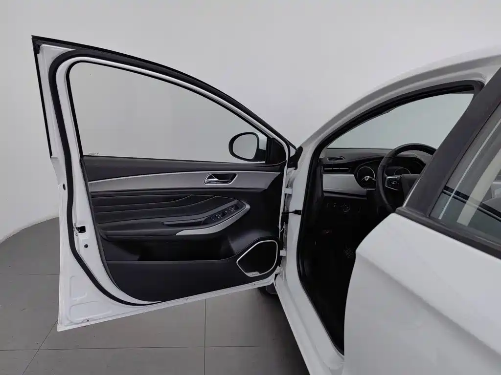 Chery Arrizo 5 — миниатюра 8