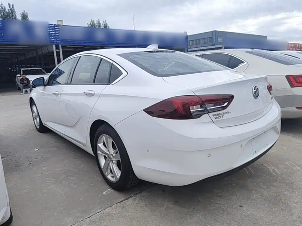 Buick Regal — миниатюра 5