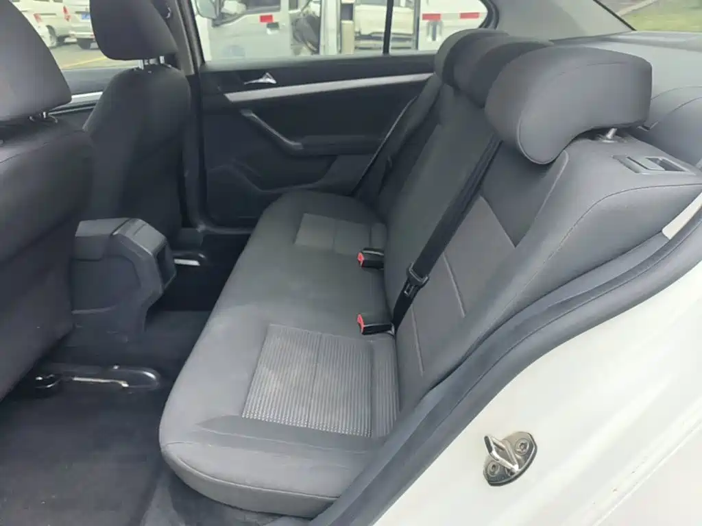 Volkswagen Lavida — миниатюра 17