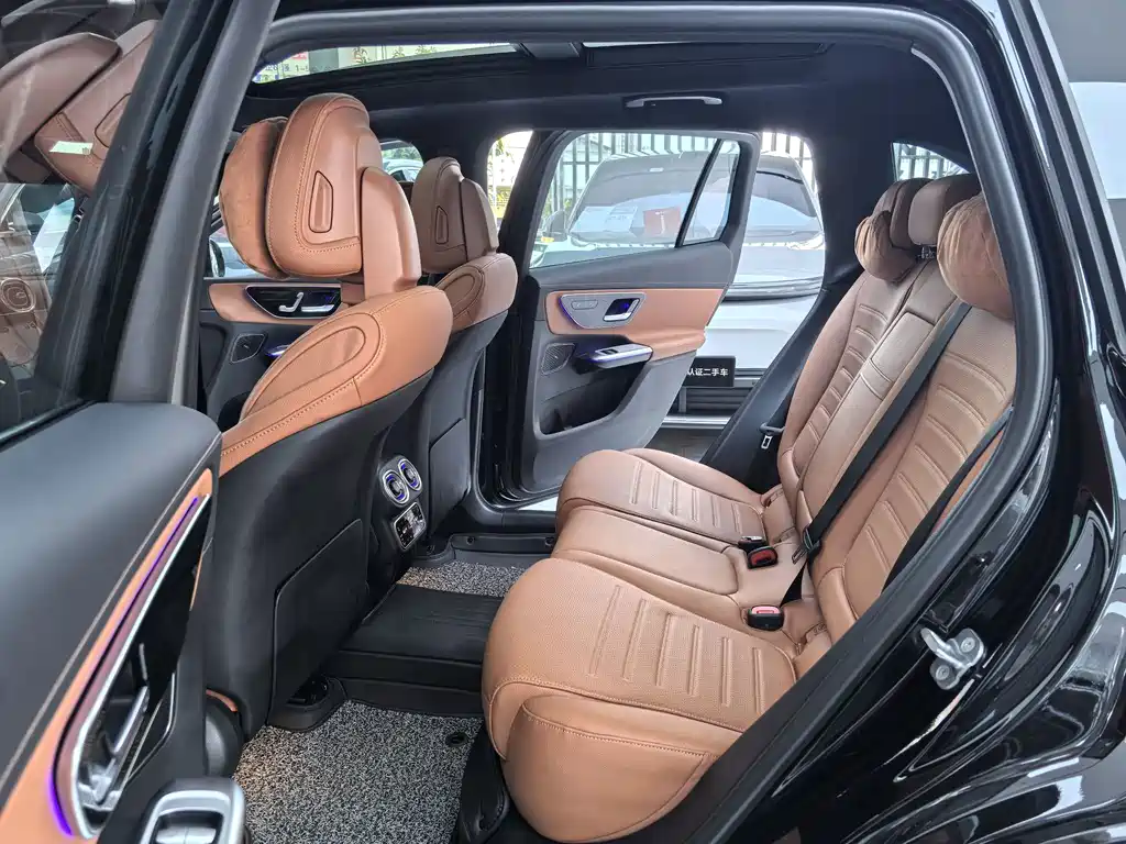 Mercedes-Benz GLC — миниатюра 10