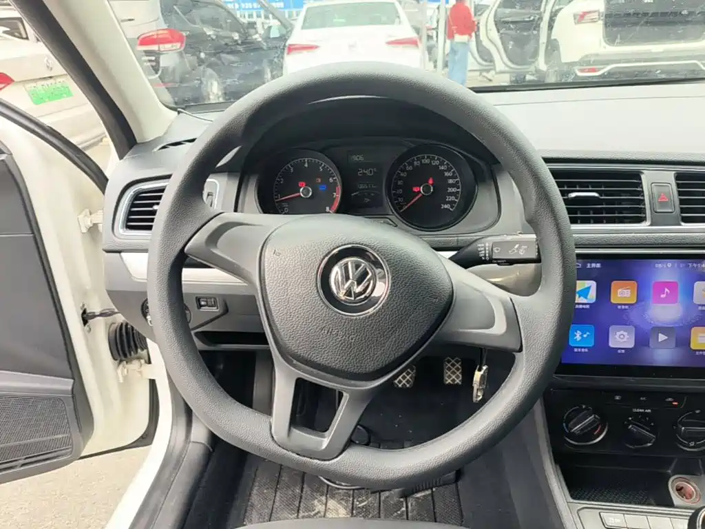 Volkswagen Lavida — миниатюра 11