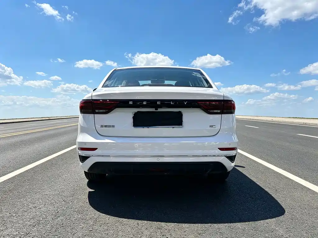 Geely Emgrand — миниатюра 8