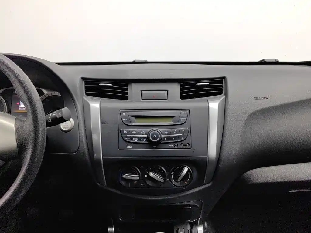Nissan Terra — миниатюра 12