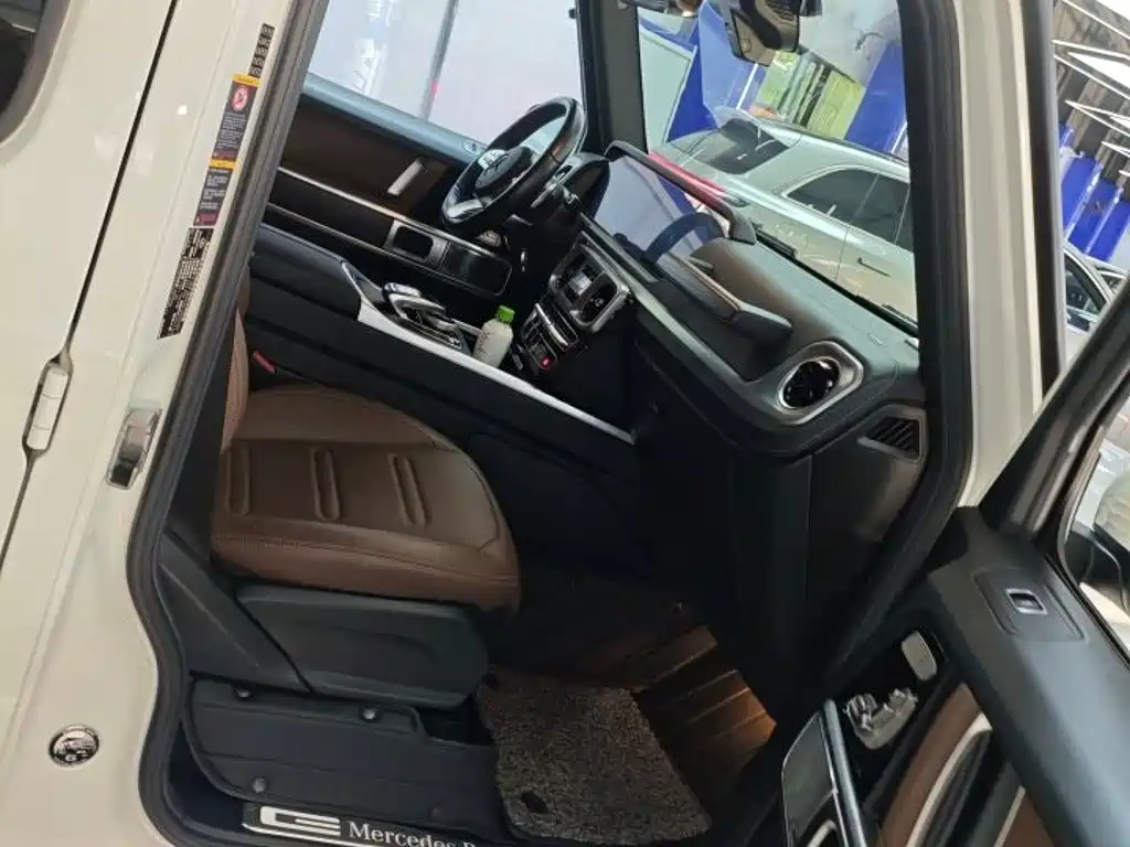 Mercedes-Benz G-Class — миниатюра 11