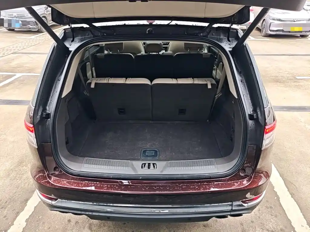 Lincoln Aviator (Import) — миниатюра 19
