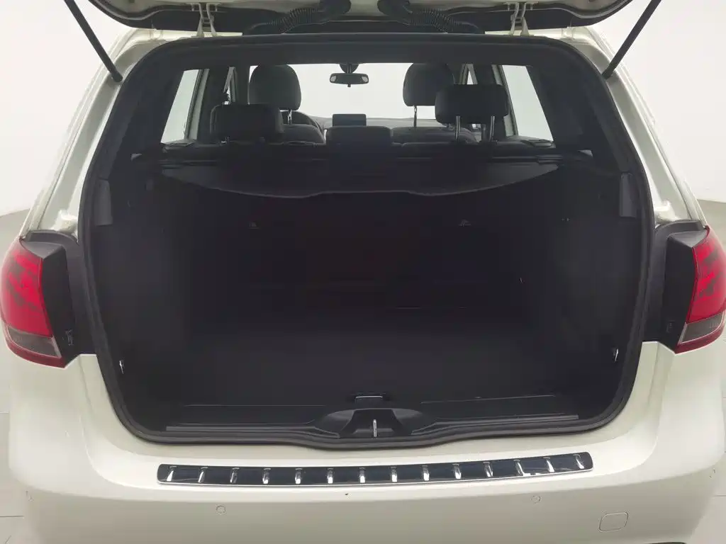 Mercedes-Benz B-Class — миниатюра 16