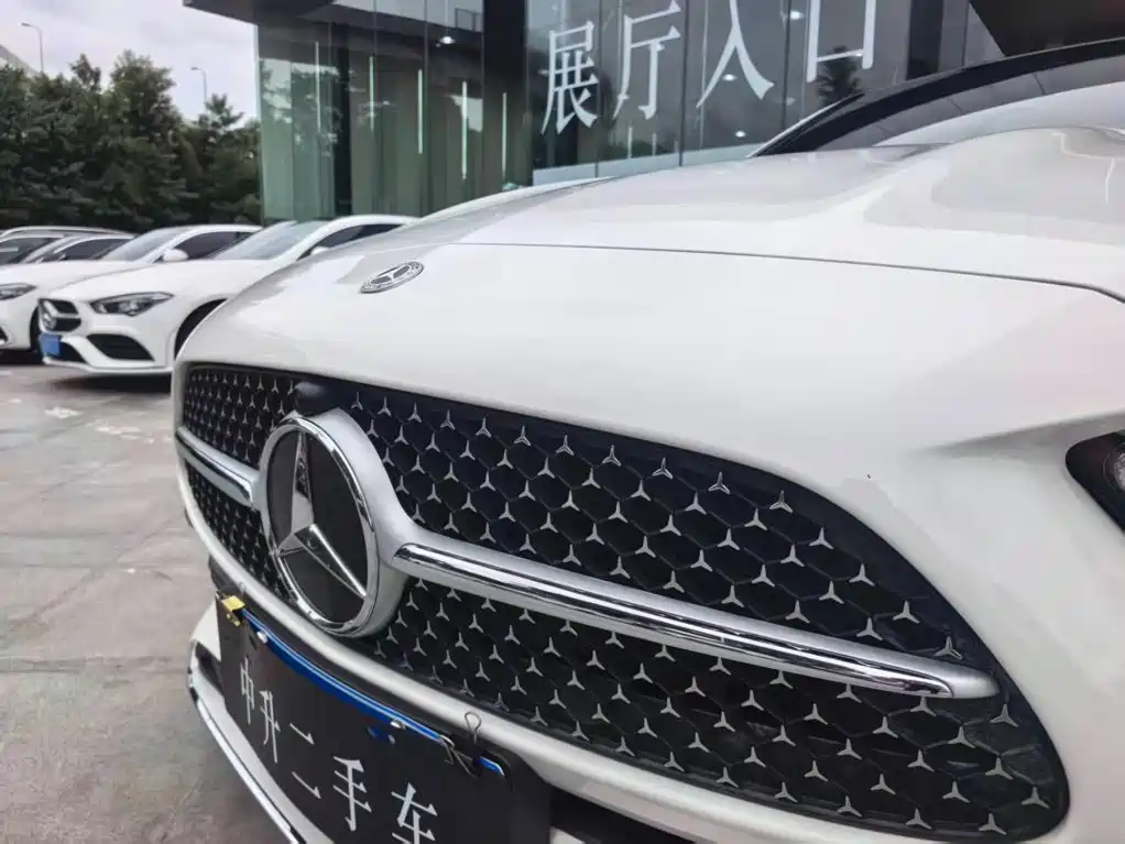 Mercedes-Benz C-Class — миниатюра 10