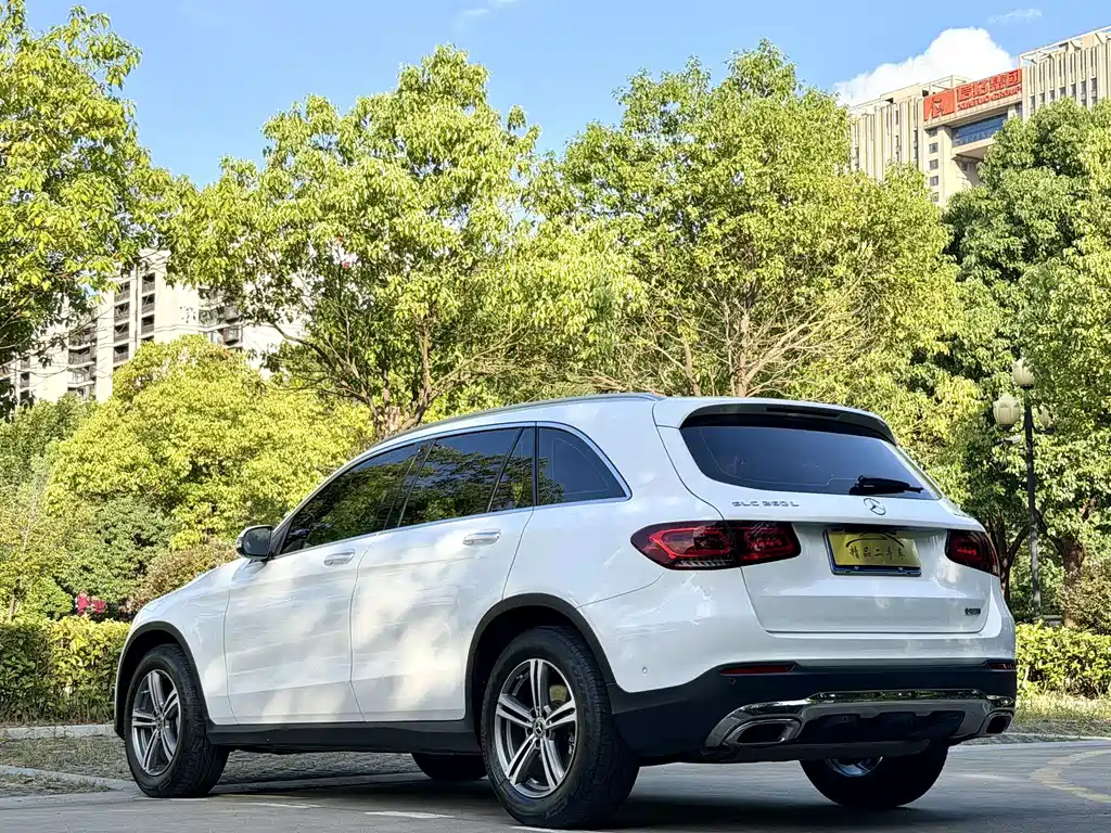 Mercedes-Benz GLC — миниатюра 16