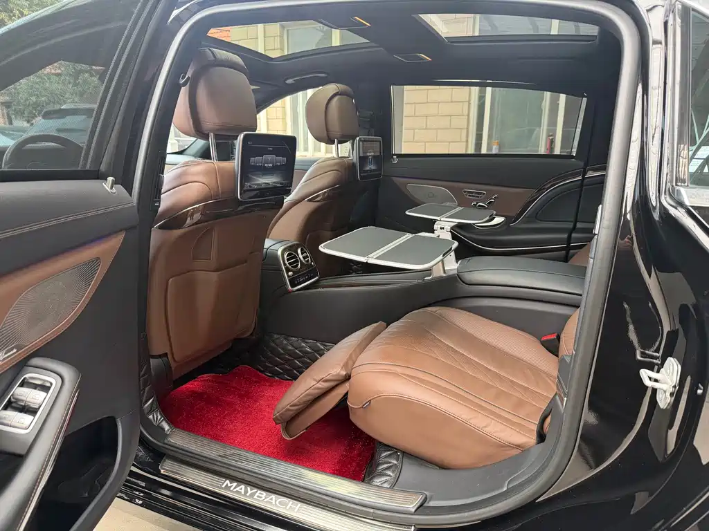 Mercedes-Benz S-Class — миниатюра 12