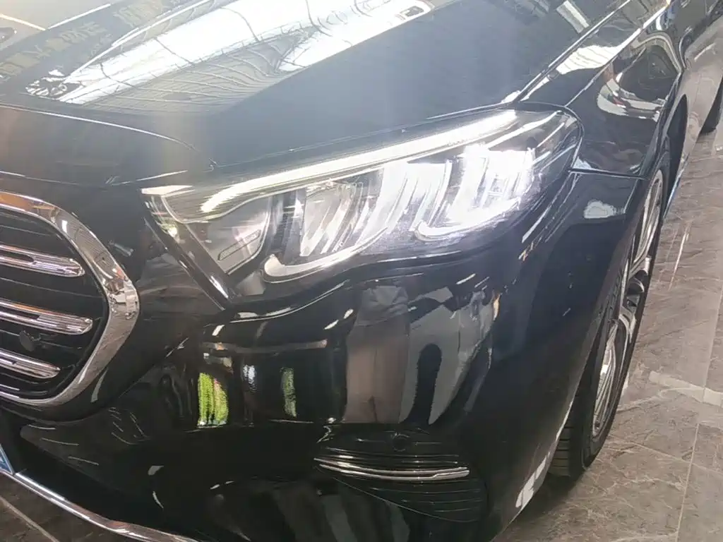 Mercedes-Benz E-Class — миниатюра 24