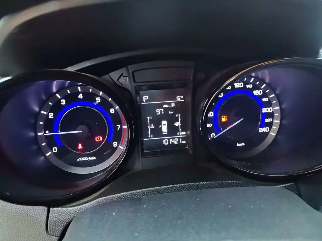 Changan CS15 — миниатюра 12