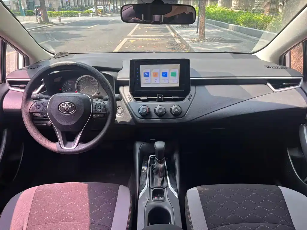 Toyota Corolla — миниатюра 5