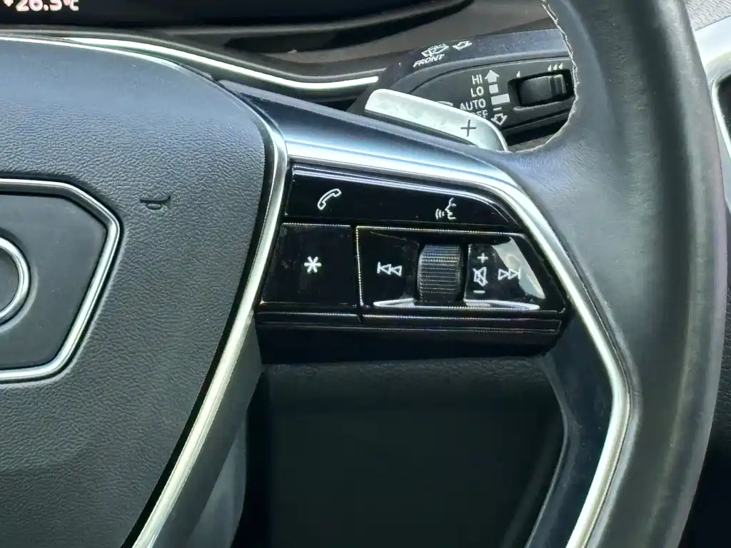 Audi A7L — миниатюра 17