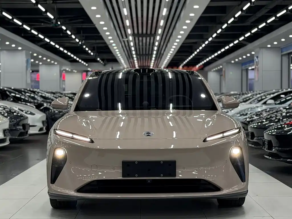 NIO ET5 — миниатюра 2